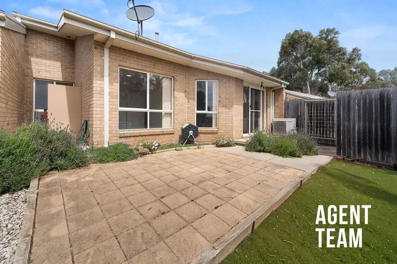 5/85 Macfarlane Burnet Avenue, Macgregor: photo 11