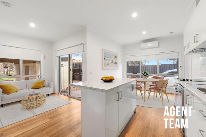 6 Enderby Street, Mawson: photo 11