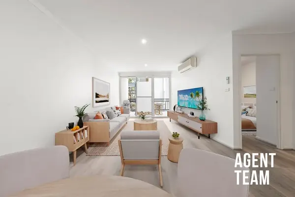 For sale: 62/68 Hardwick Crescent, Holt