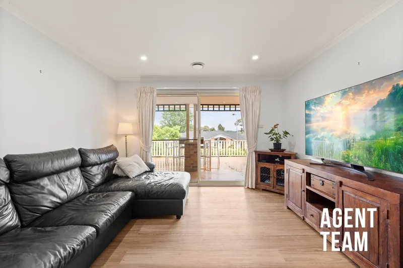 Living room at 2 Buckmaster Crescent, Dunlop